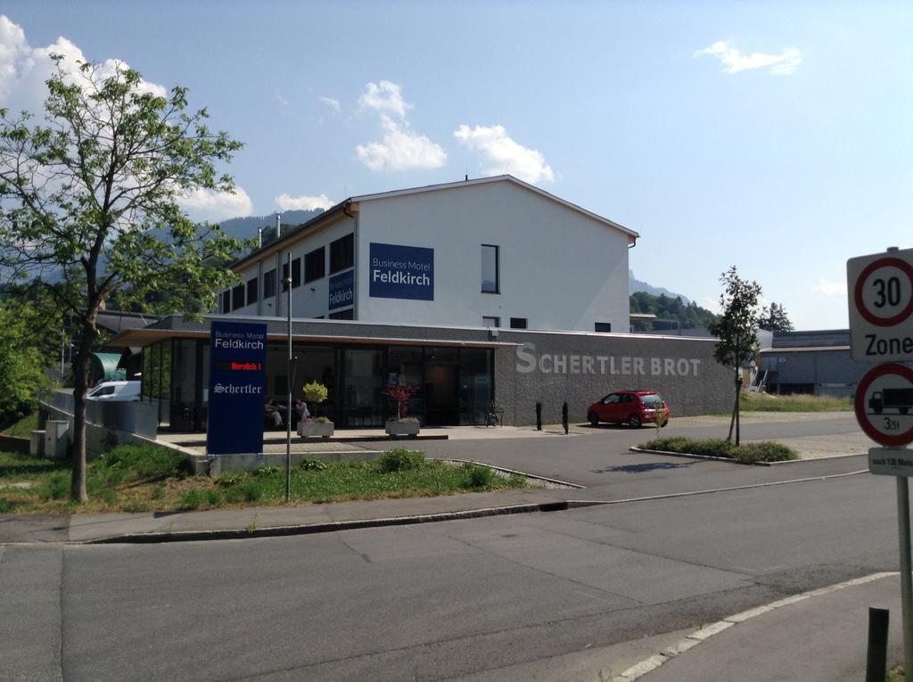 Business Motel เฟลด์เคียร์ช ภายนอก รูปภาพ